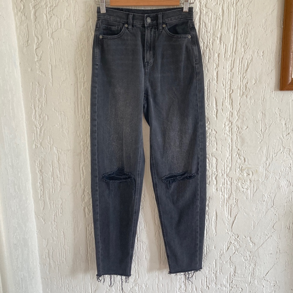 American Eagle Vintage Faded Black Relaxed Mom Jeans Size 000 Regular